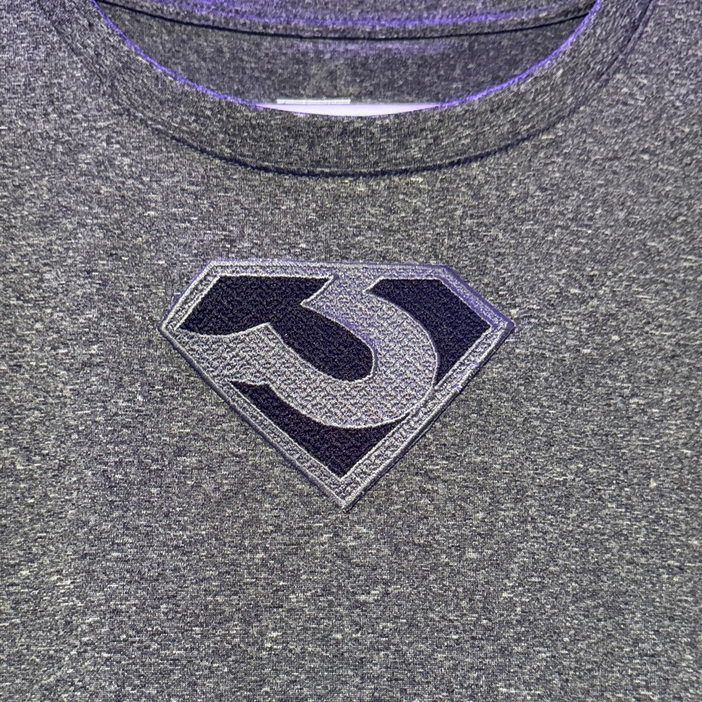 Gray General Zod Insignia T-Shirt Size XL - Picture 3 of 9